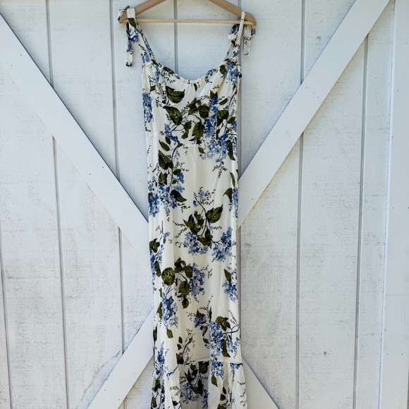 Reformation Jaden Hydrangea dress size 4 - Picture 3 of 8